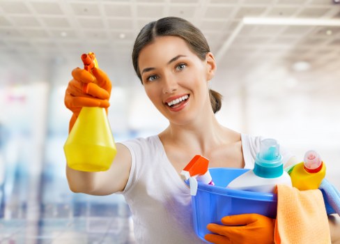 Professional deep cleaning team working in a modern Innaloo home